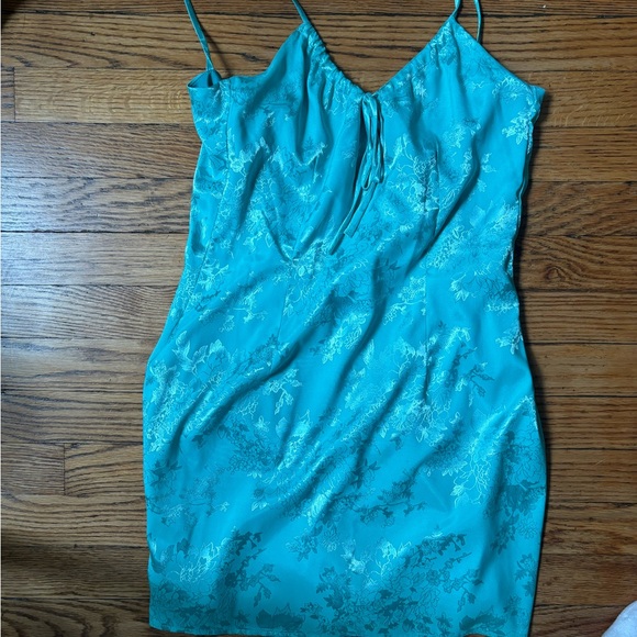 Superdown Andy mini dress in teal - Picture 3 of 4